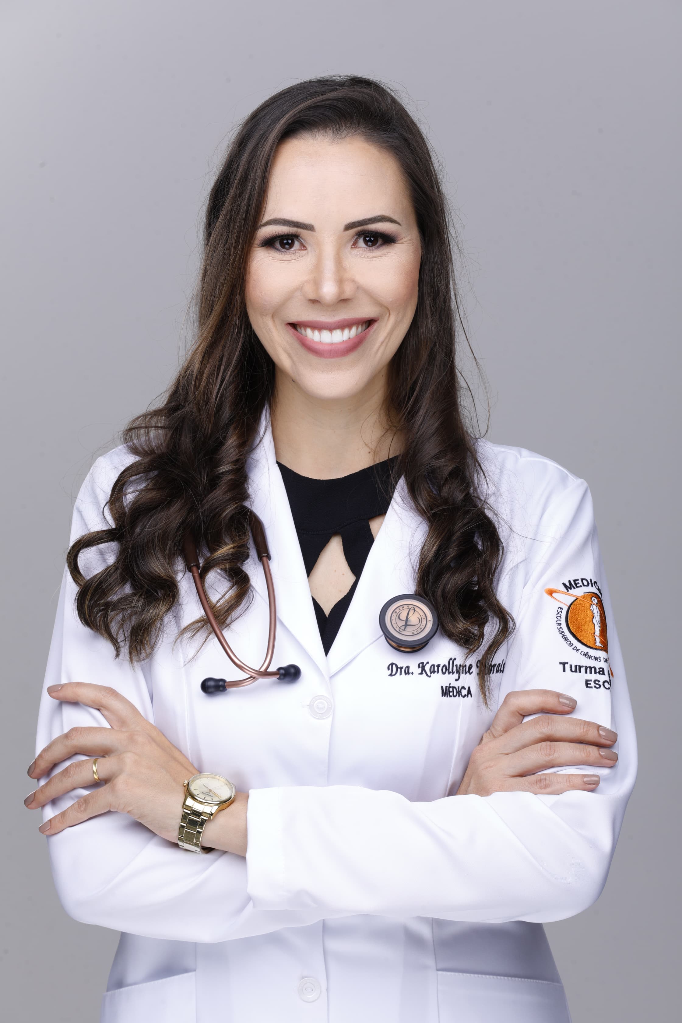 Dra. Karollyne Morais, Médica ortopedista, pesquisadora e escritora